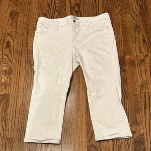 New York & Company Women's White Cropped Pants